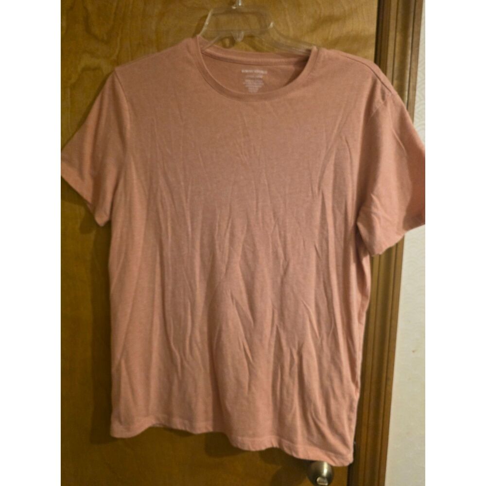 Banana Republic Fitted Crew Peach/Pink Short Sleeve T-Shirt – Men’s Size Large